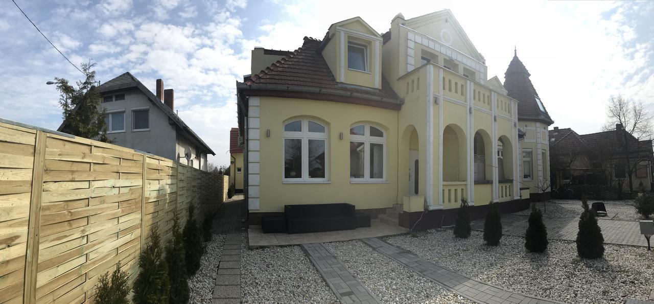Corner Villa 4 Шіофок Екстер'єр фото